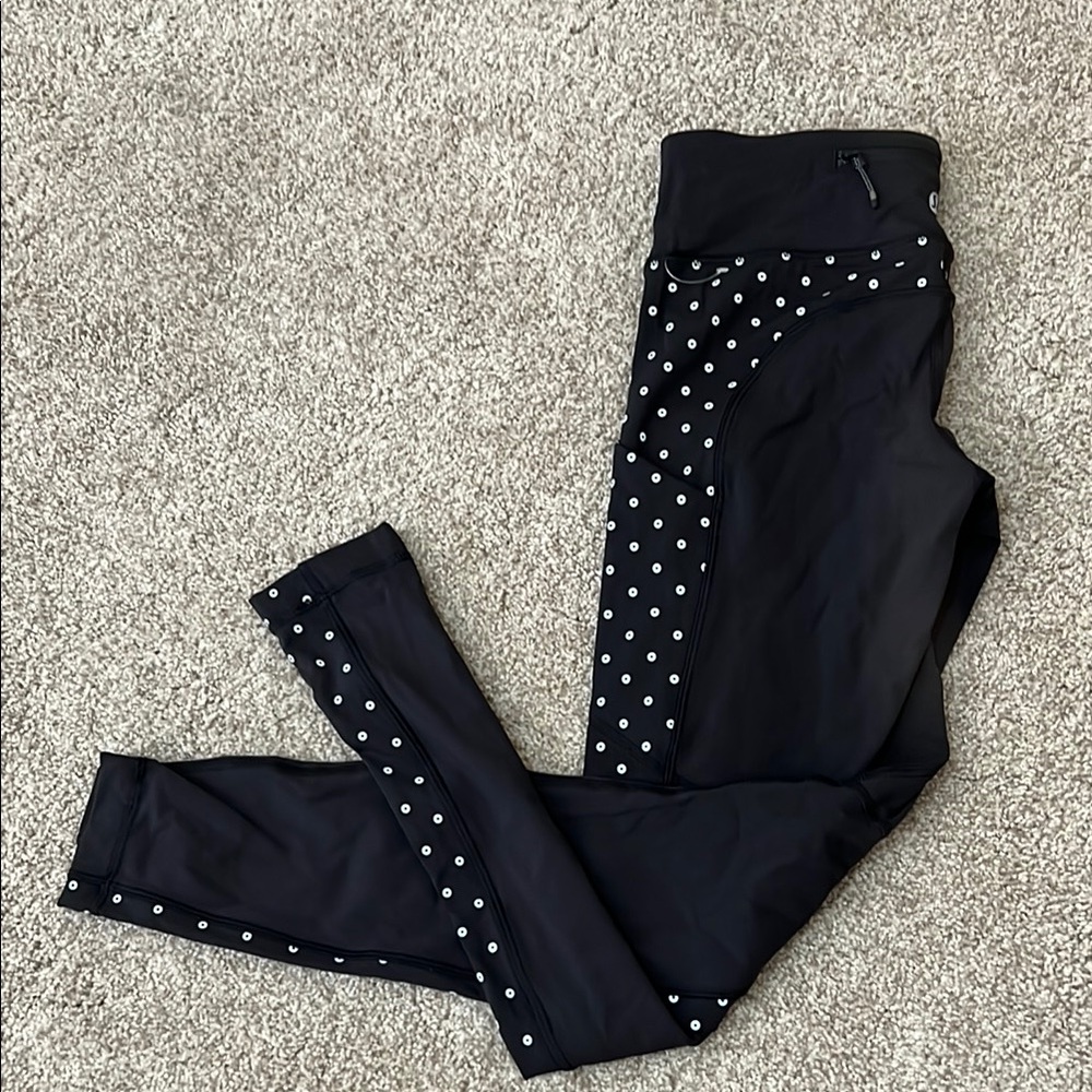 Super Rare! Black Polka Dot Leggings never worn with tags lululemon size 4.